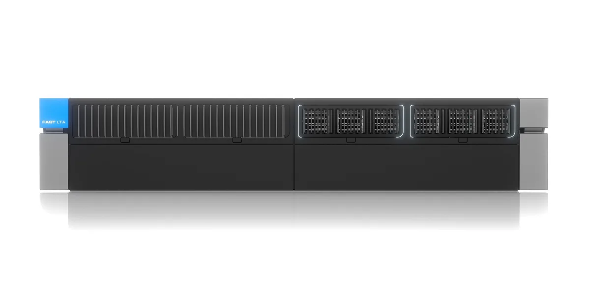 FAST LTA Silent AI Brick 96/64TB