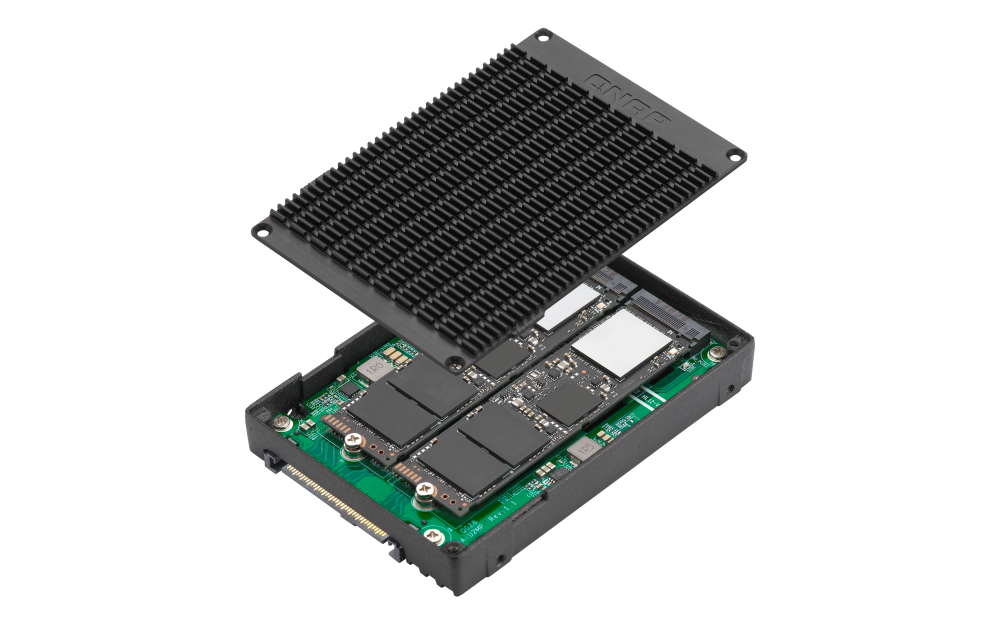 QNAP zwei M.2 PCIe NVMe SSD-Laufwerke in einem U.2 PCIe NVMe SSD-Laufwerksschacht - QDA-U2MP