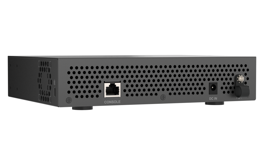 QNAP - 8 Port Switch mit 10GbE und SFP+ Konnektivität - QSW-L3208-2C6T